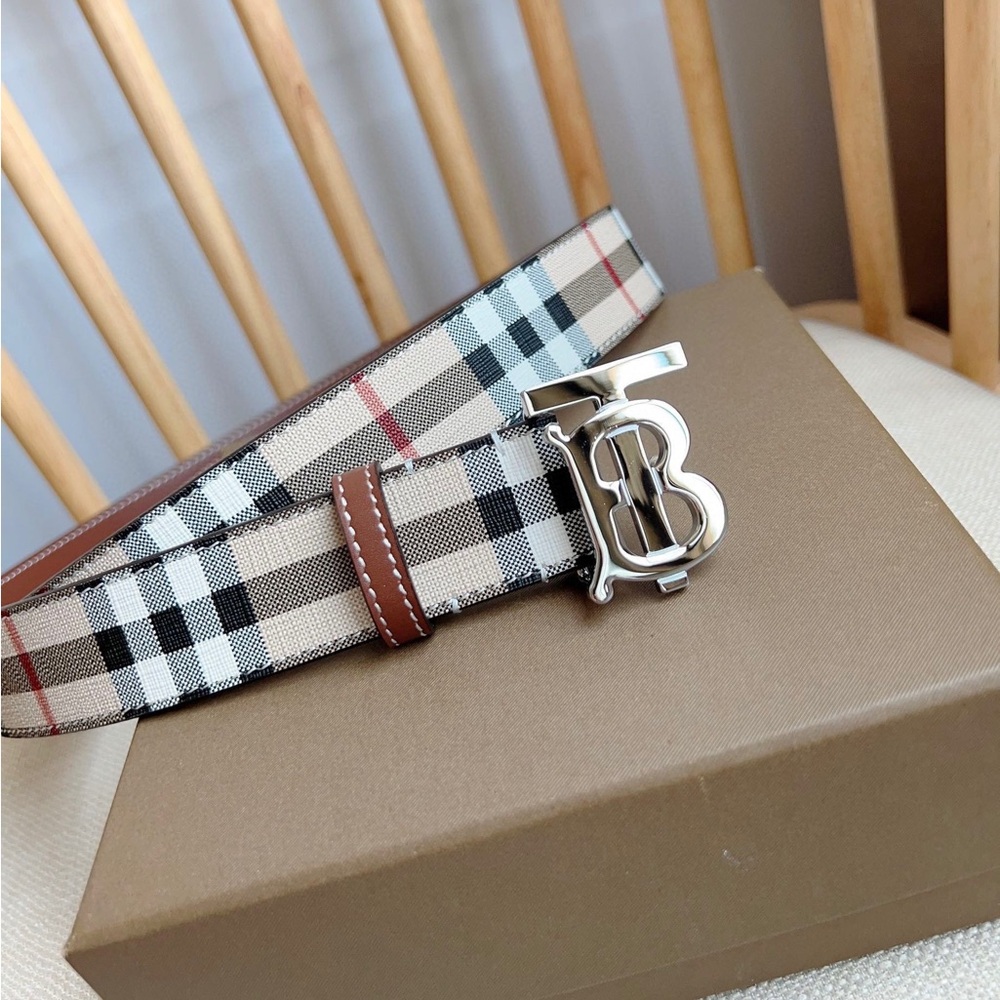Burberry Classic Check Belt with Silver Buckle - Picture 7 of 8